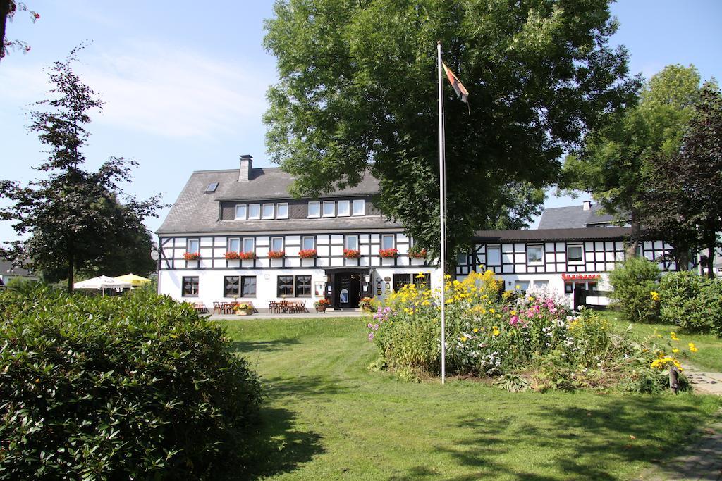 Ferienwohnungen Landgasthof Gilsbach Winterberg Exterior photo